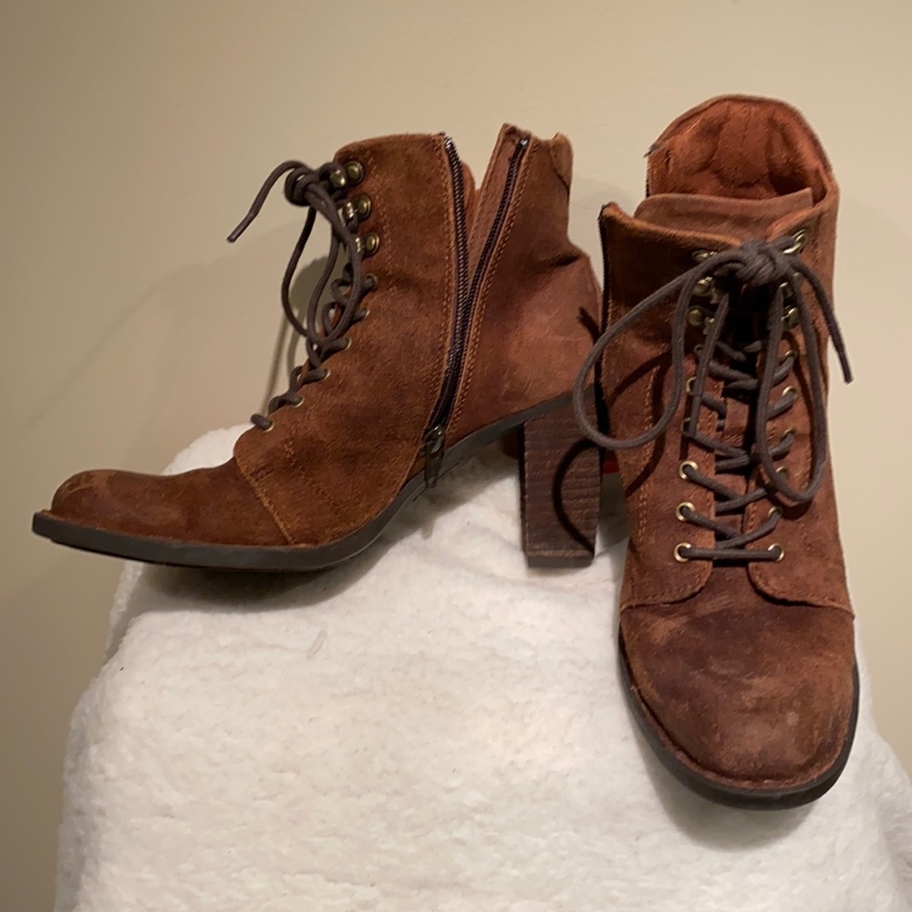 Born booties
